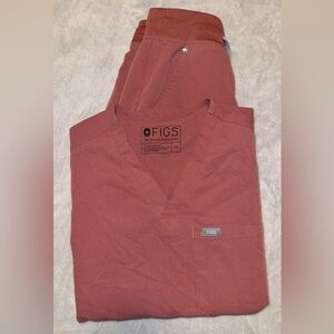 XXS Figs Technical Collection Scrub Set in Warm Rust